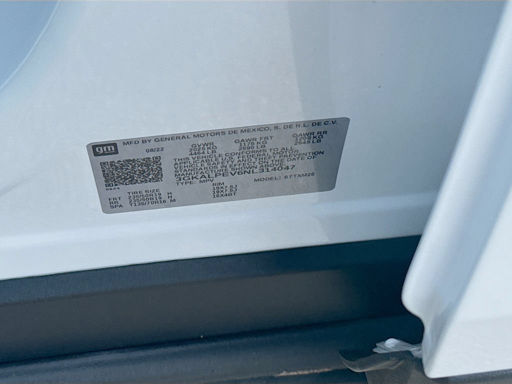Certified Used 2022 Summit White GMC SLT image 35