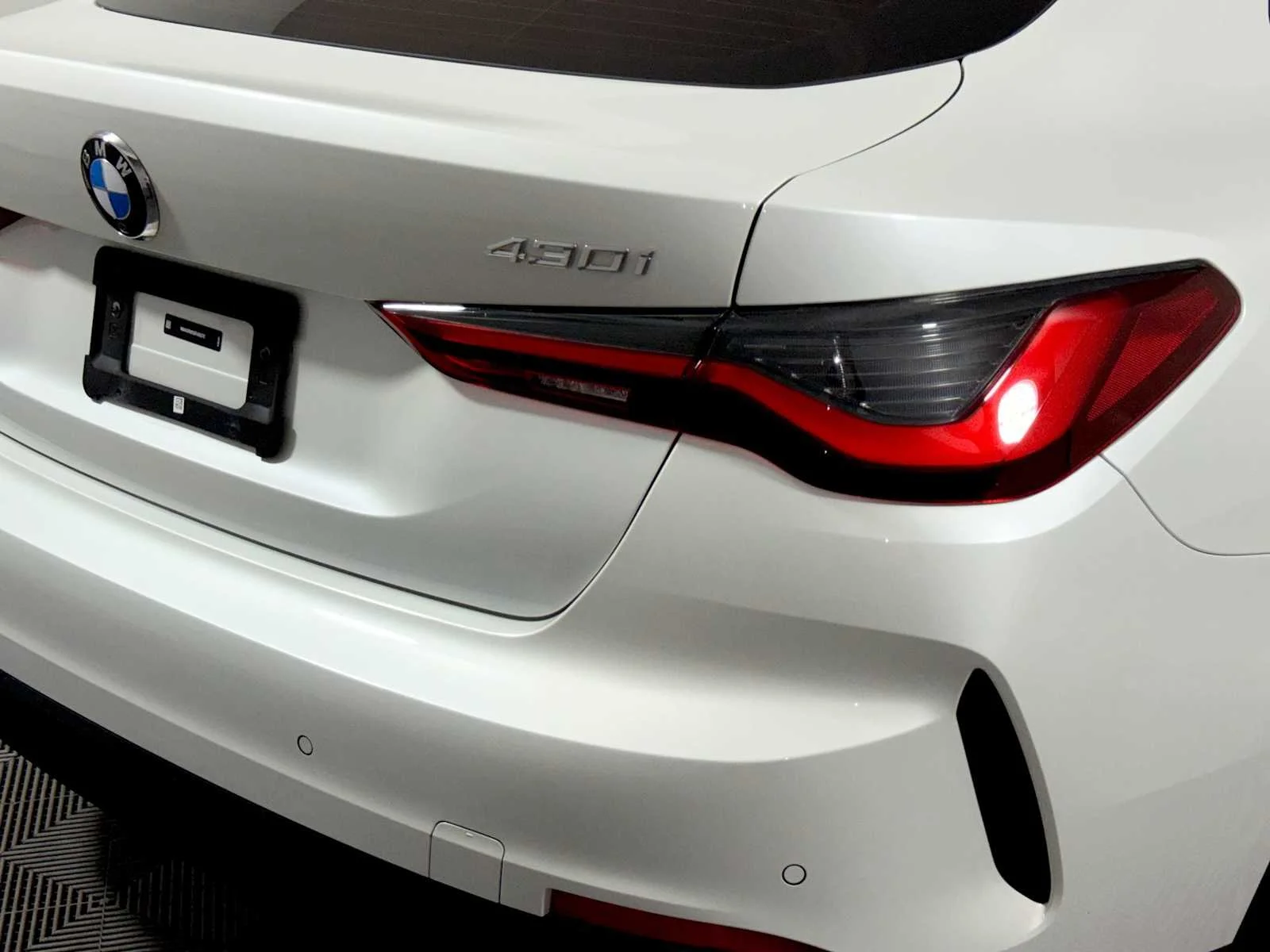 2025 BMW 4 Series 430i - Photo 28