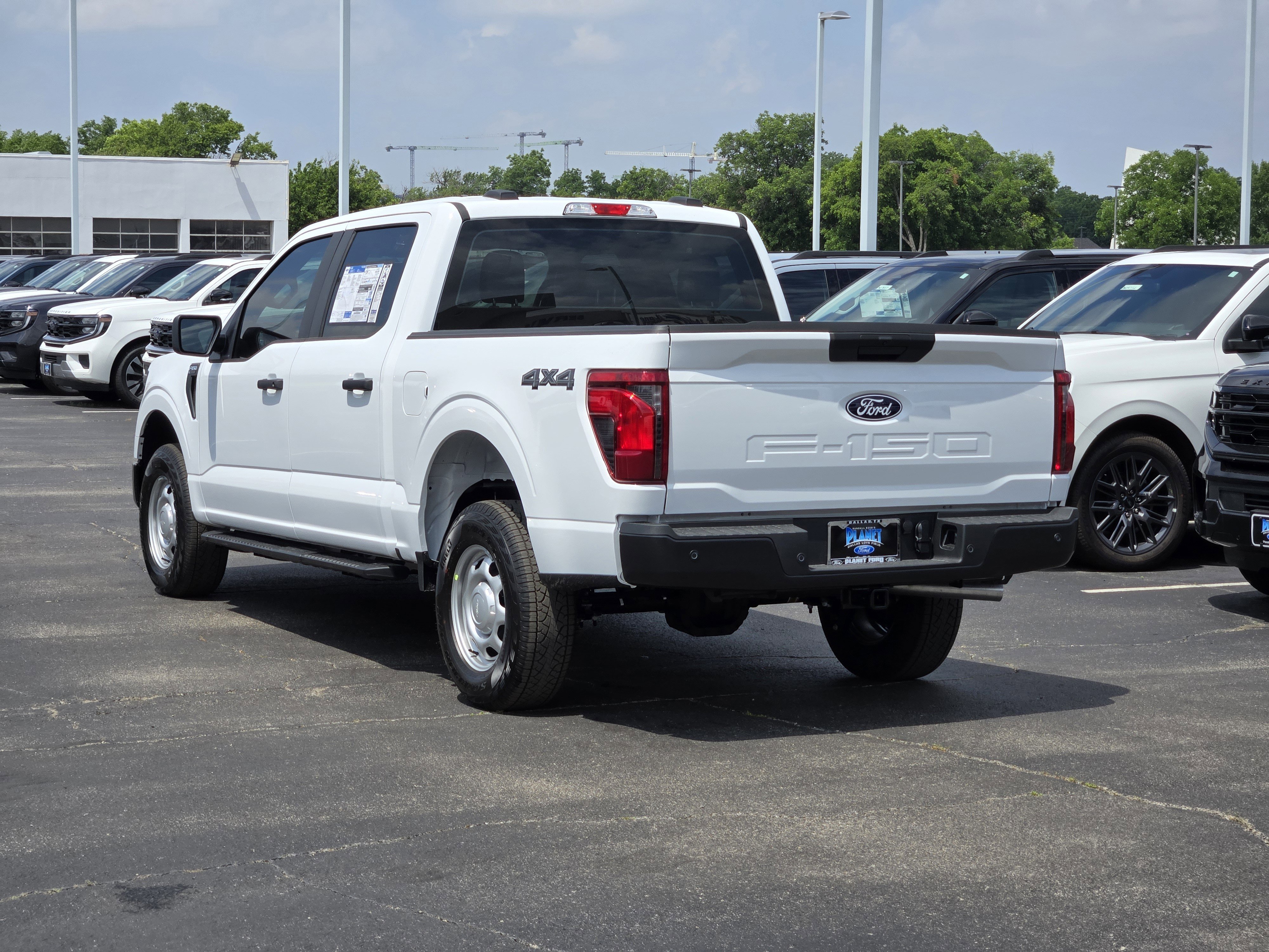 New 2026 Oxford White Ford XL image 3