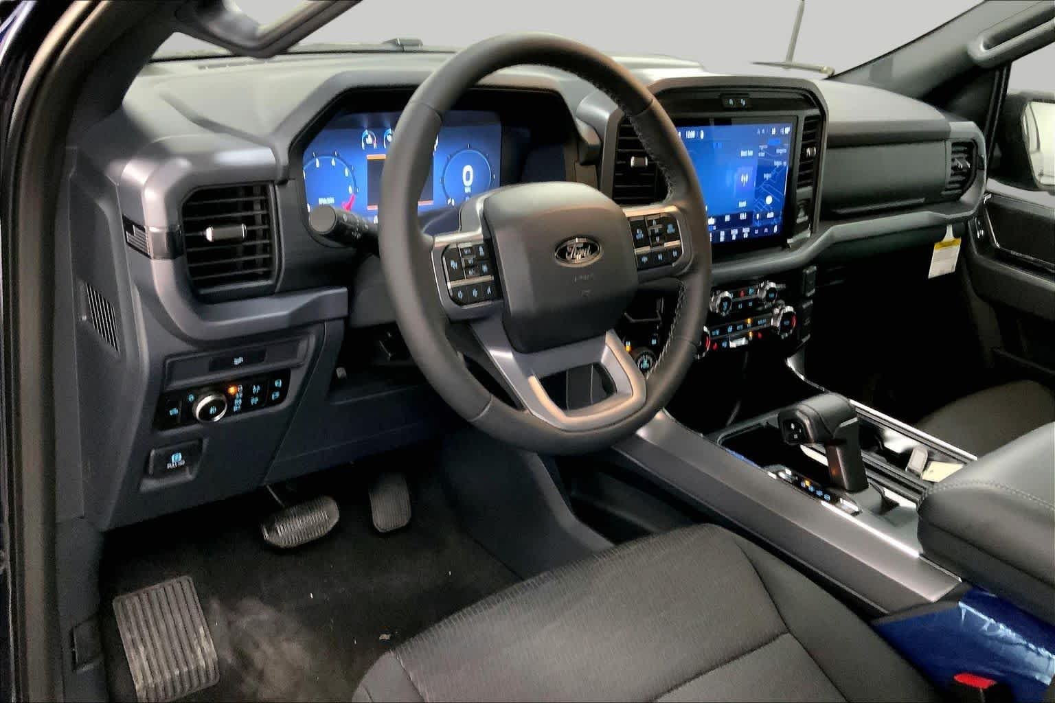 New 2026 Antimatter Blue Metallic Ford XLT image 7