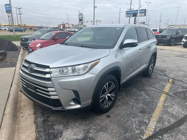 Certified Used 2019 Celestial Silver Metallic Toyota LE image 1
