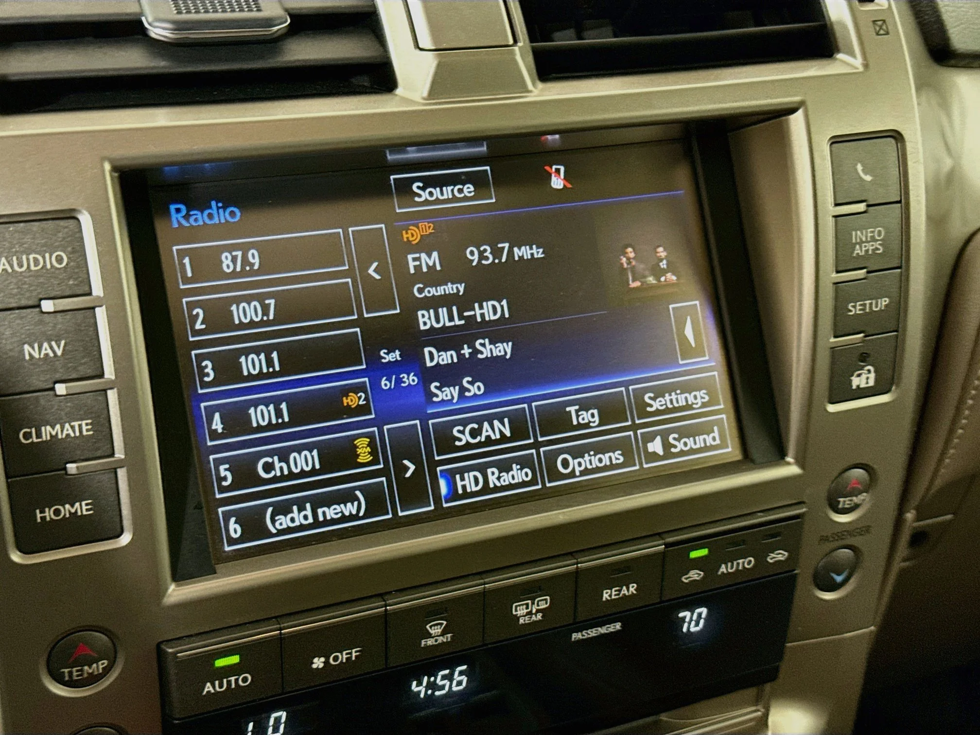 Used 2016 Black Onyx Lexus 460 image 15