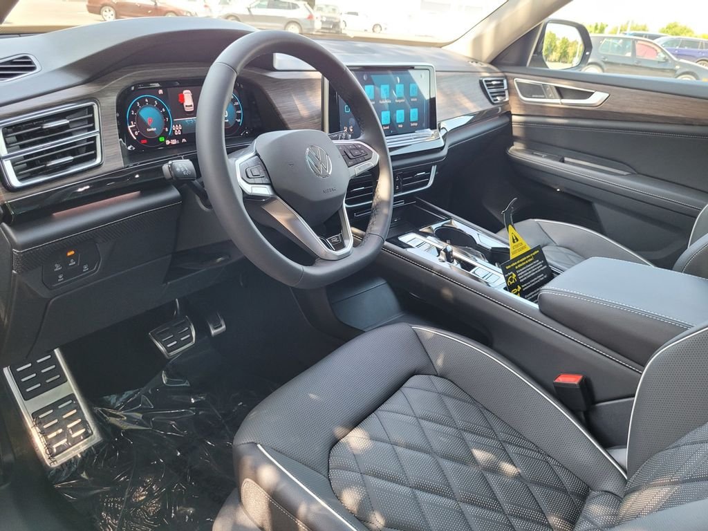 2025 Volkswagen Atlas SEL Premium R-Line - Photo 10