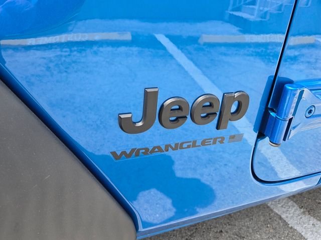 Used 2023 Blue Jeep Sport image 9