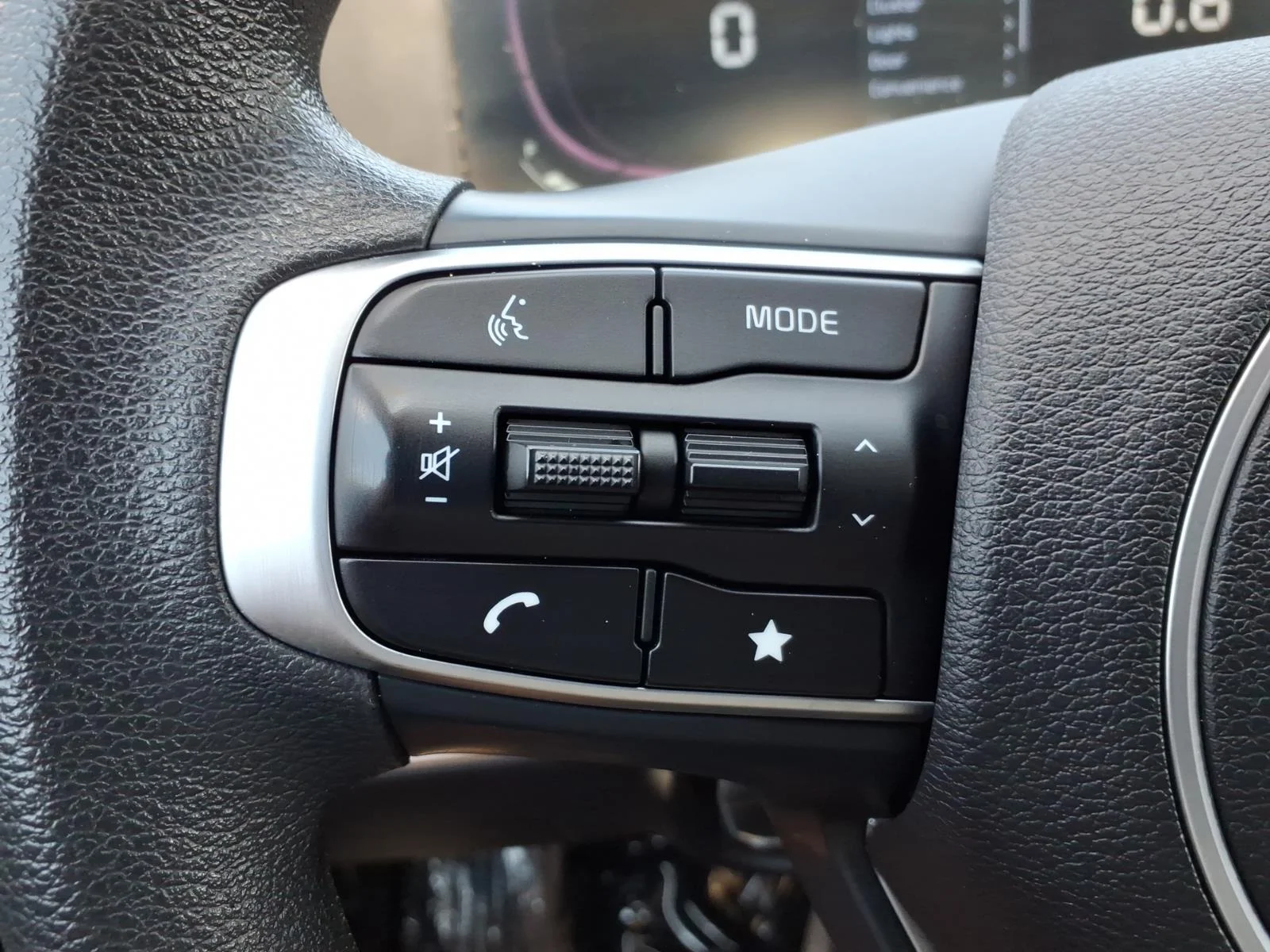 Used 2024 Fusion Black Kia LX image 24
