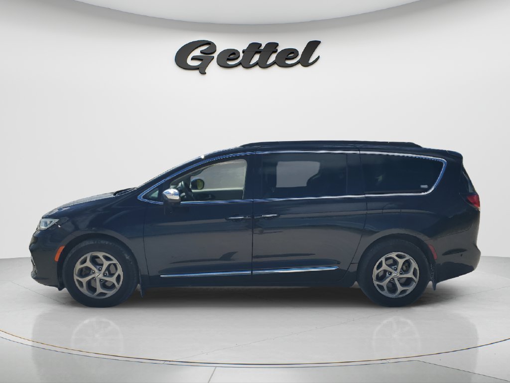 Used 2023 Black Chrysler Limited image 8