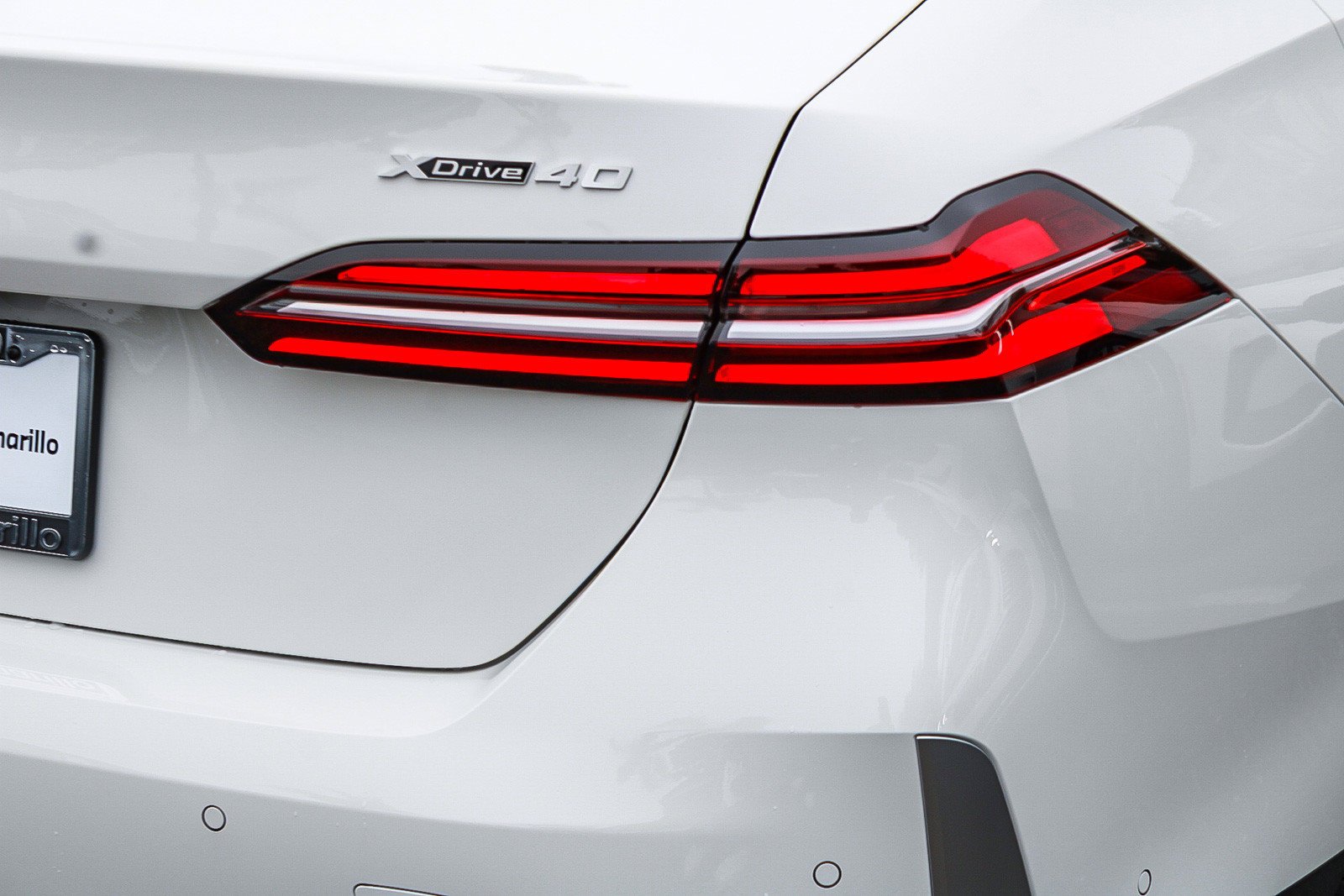 New 2027 Alpine White BMW xDrive40 image 7