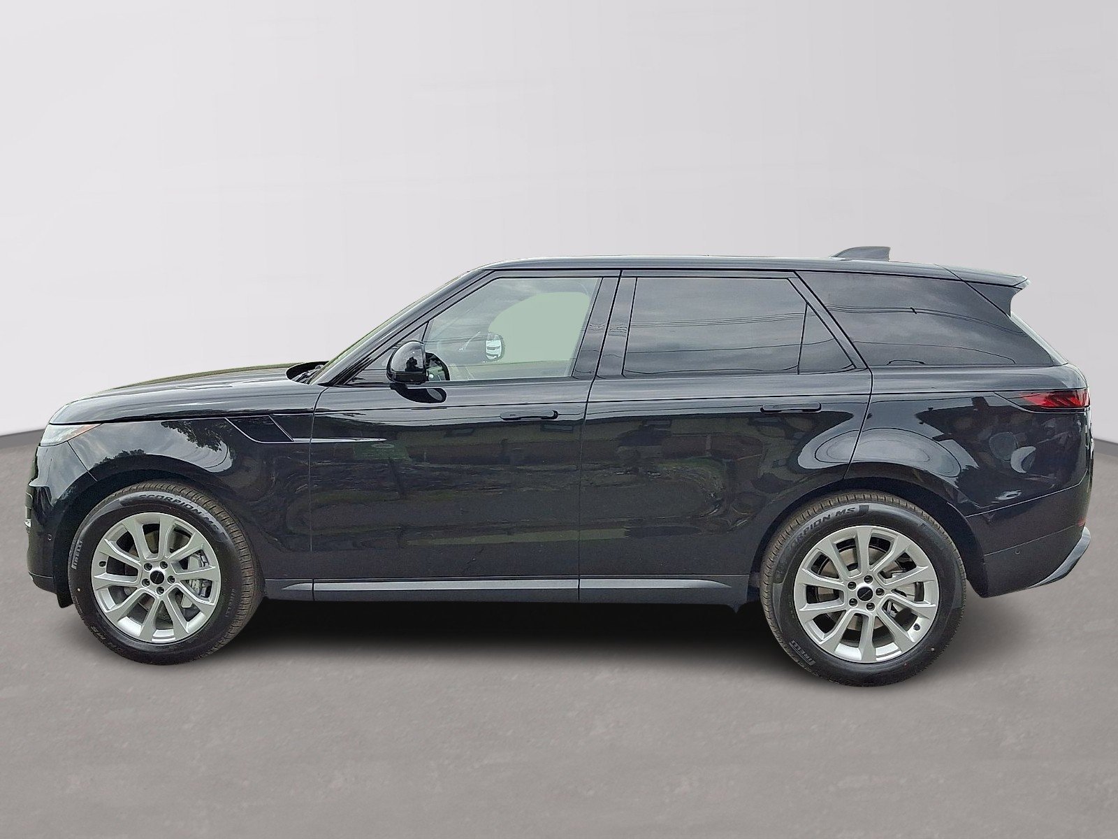 New 2026 Santorini Black LAND ROVER SE image 5