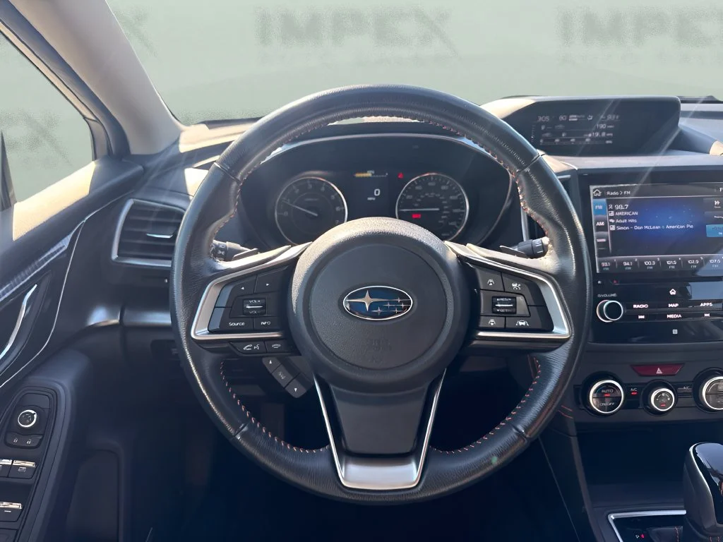 Used 2018 Silver Subaru 2.0i Limited image 13