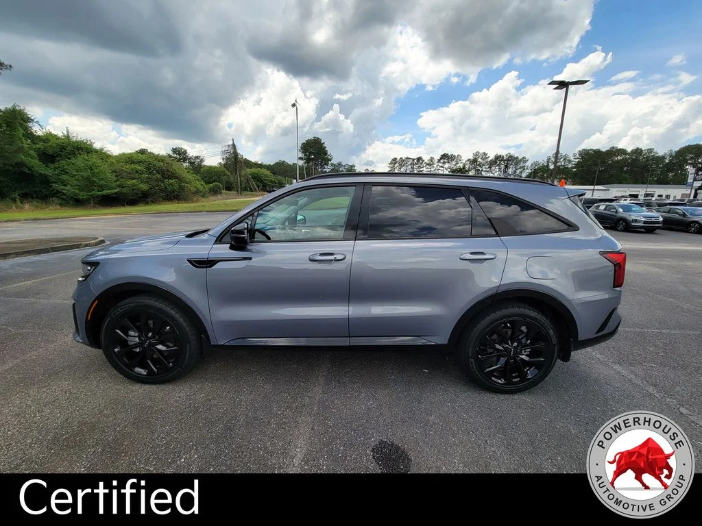 Used 2023 Silver Kia SX image 3
