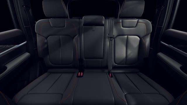 New 2026 Silver Zynith Exterior Paint Jeep  image 27