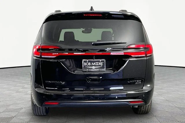 New 2027 Black Chrysler Limited image 5
