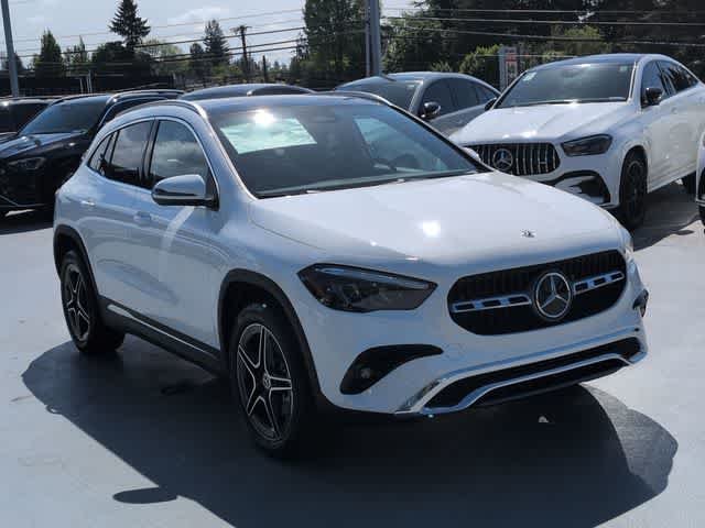 New 2026 Polar White Mercedes-Benz GLA 250 image 2
