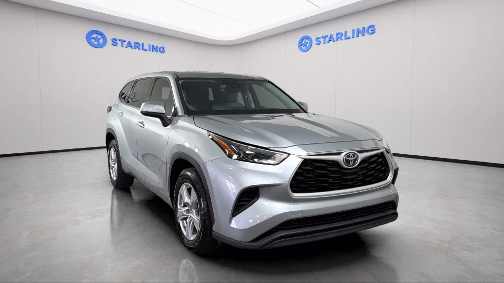 2022 Toyota Highlander L - Photo 15