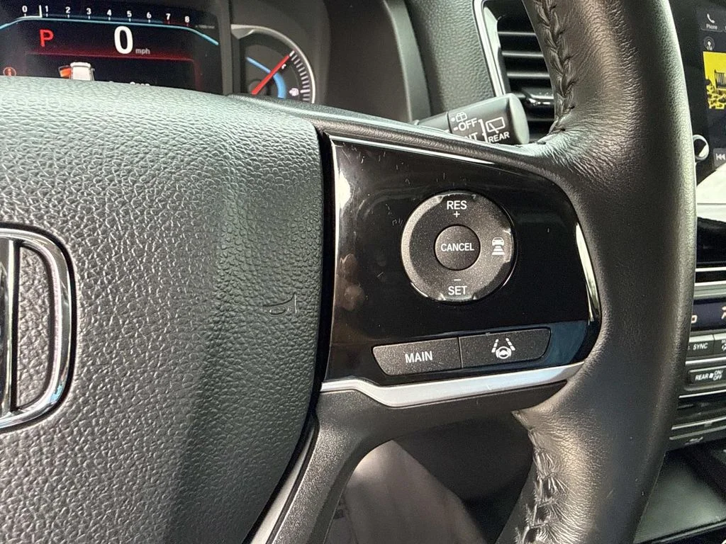 Used 2019  Honda Touring image 39