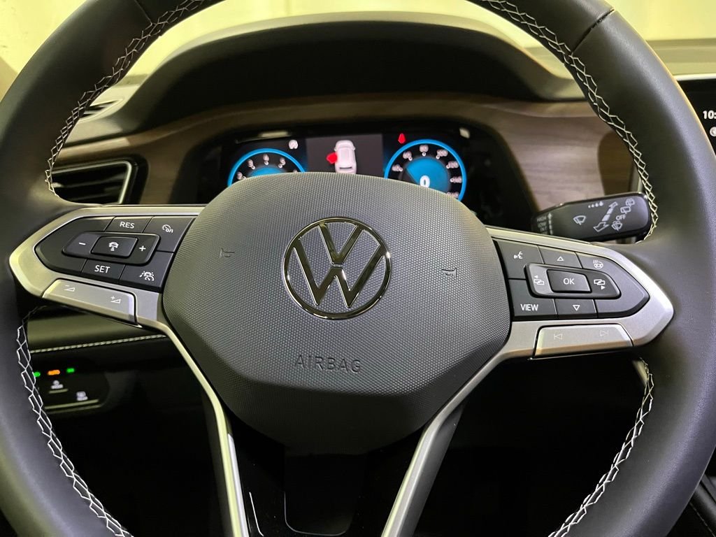 New 2026 Green Volkswagen 2.0T SE w/Technology image 19