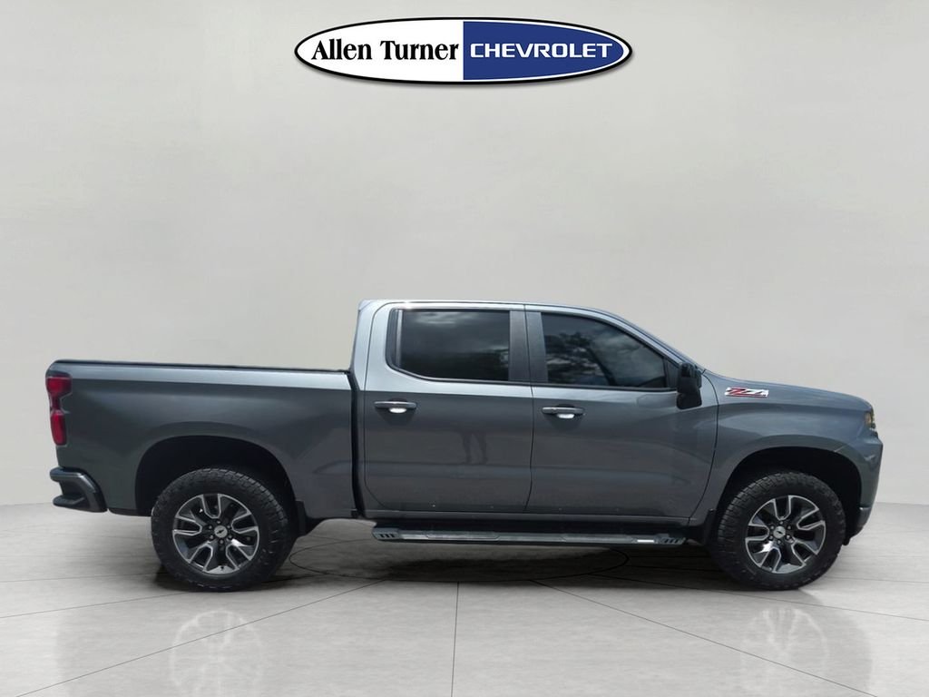 Used 2021 Gray Chevrolet RST image 3