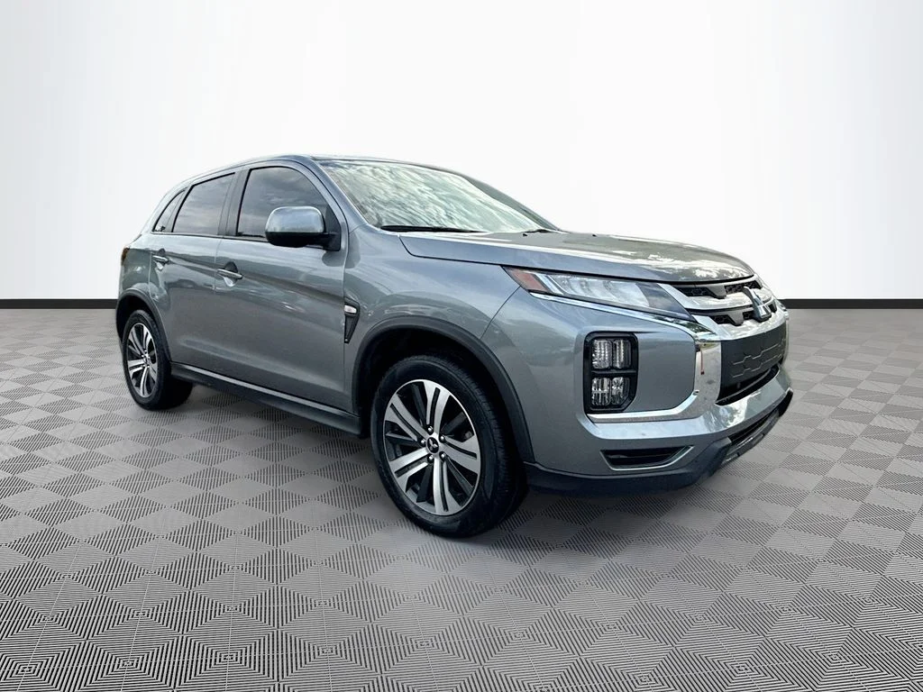 Used 2021  Mitsubishi 2.0 LE image 4