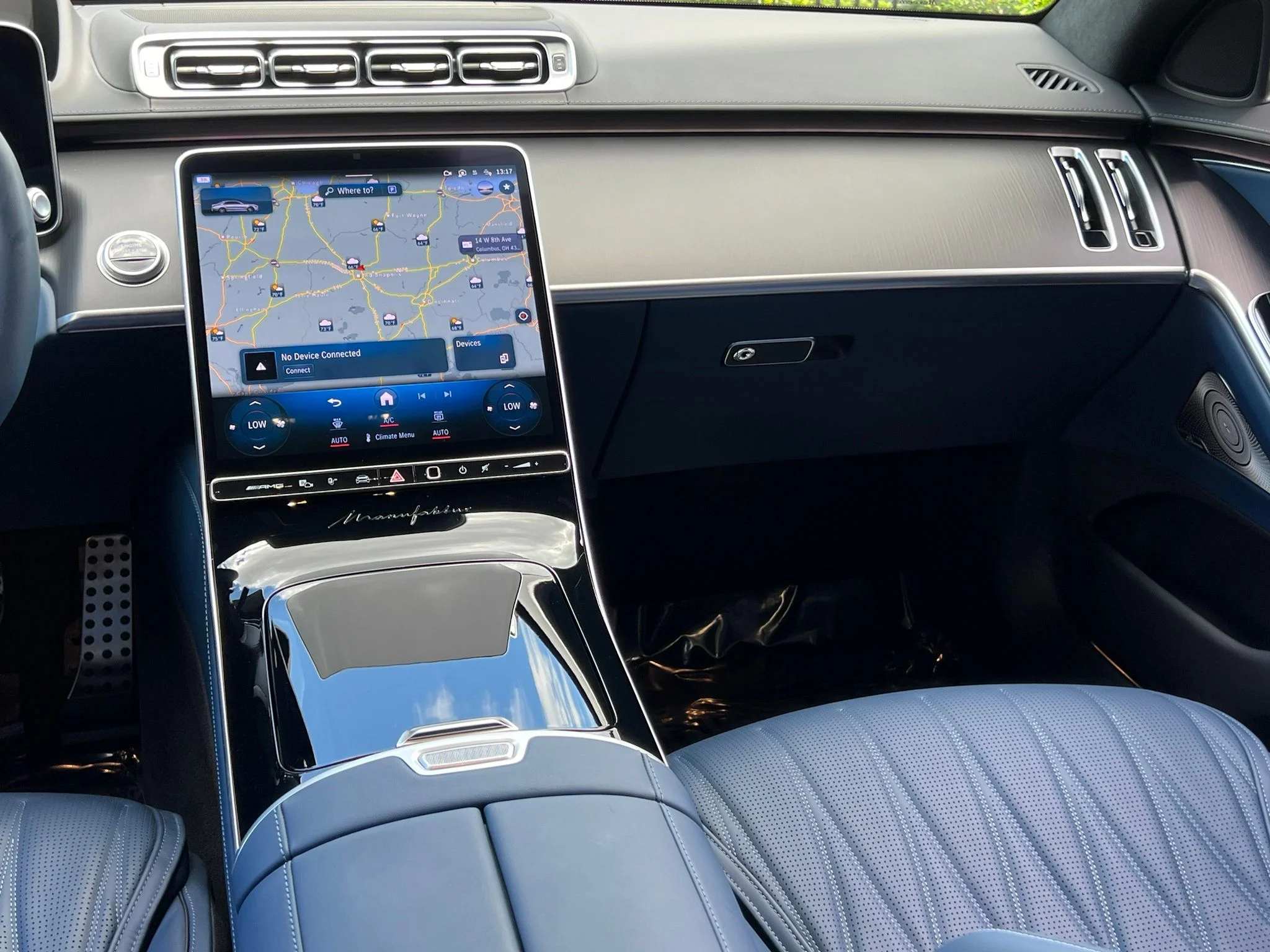Used 2025 Gray Mercedes-Benz S 63 E AMG® image 34
