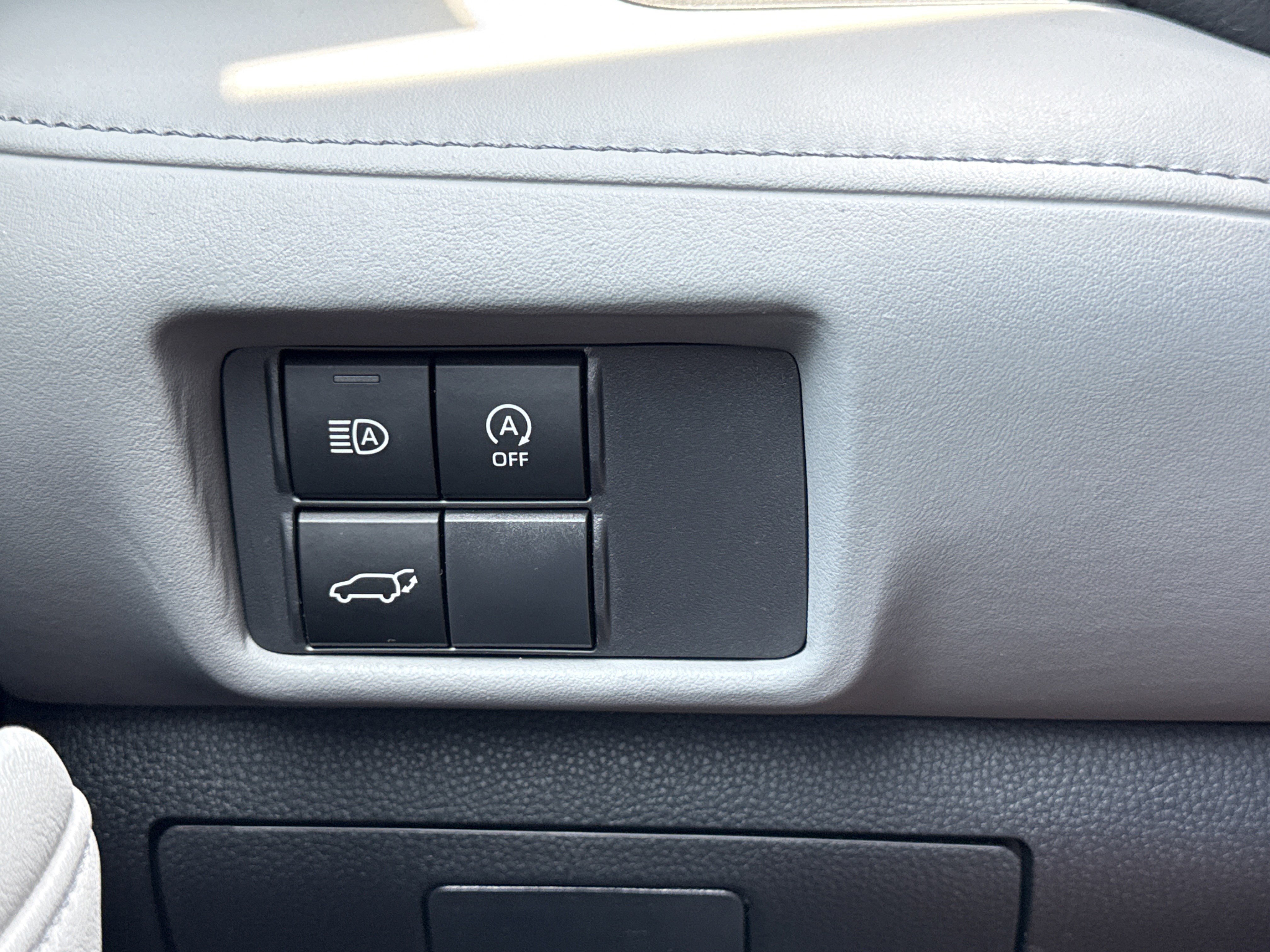 2023 Toyota Highlander XLE - Photo 21