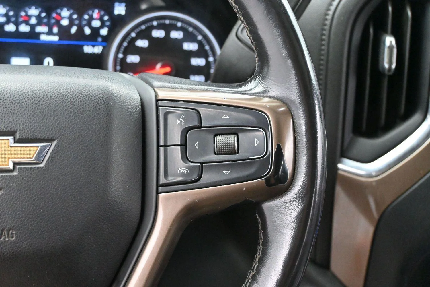 Used 2021 Cherry Red Tintcoat Chevrolet High Country image 16