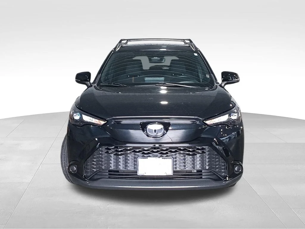 Used 2025 Black Toyota Hybrid Nightshade image 4