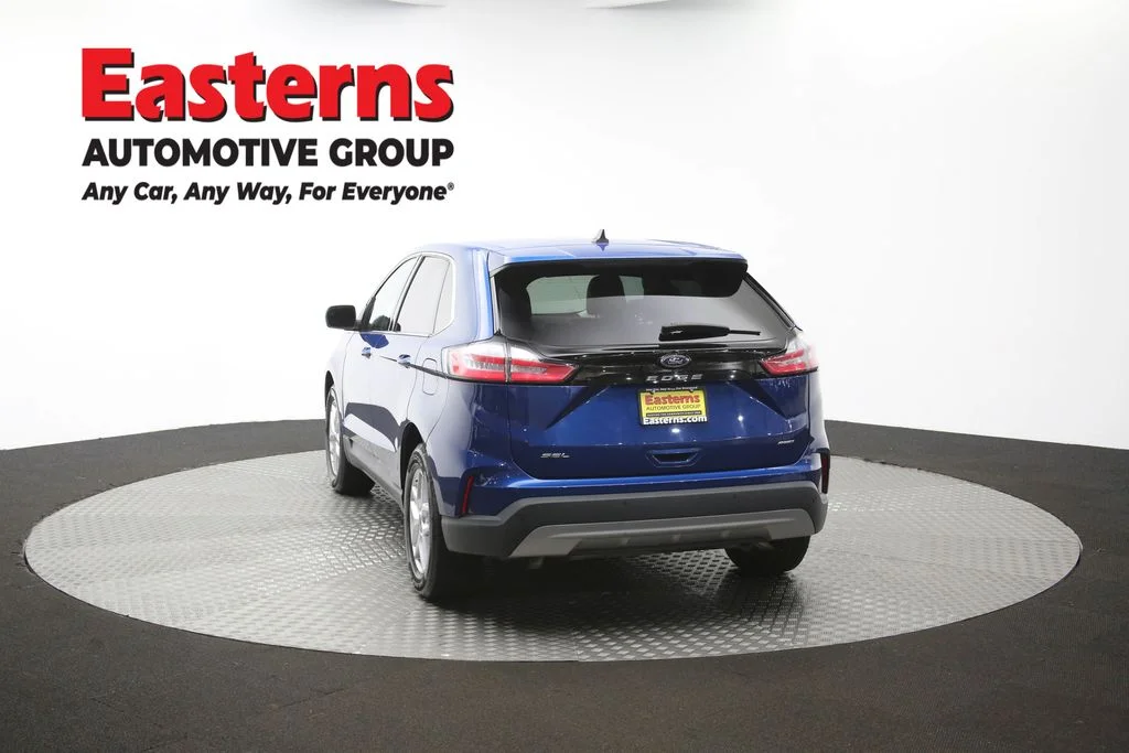Used 2023 Blue Ford SEL image 35