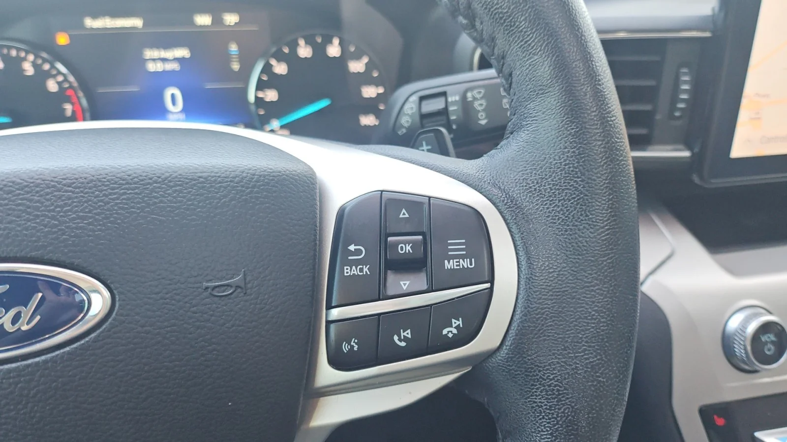 Used 2021 Star White Metallic Tri-Coat Ford XLT 4WD image 18
