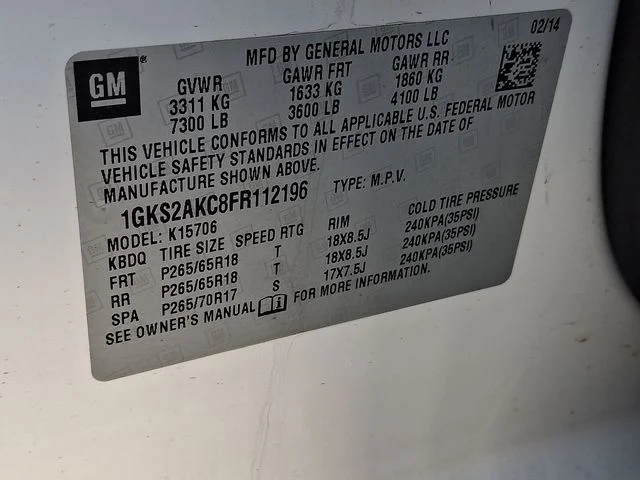 Used 2015 White GMC SLE image 28