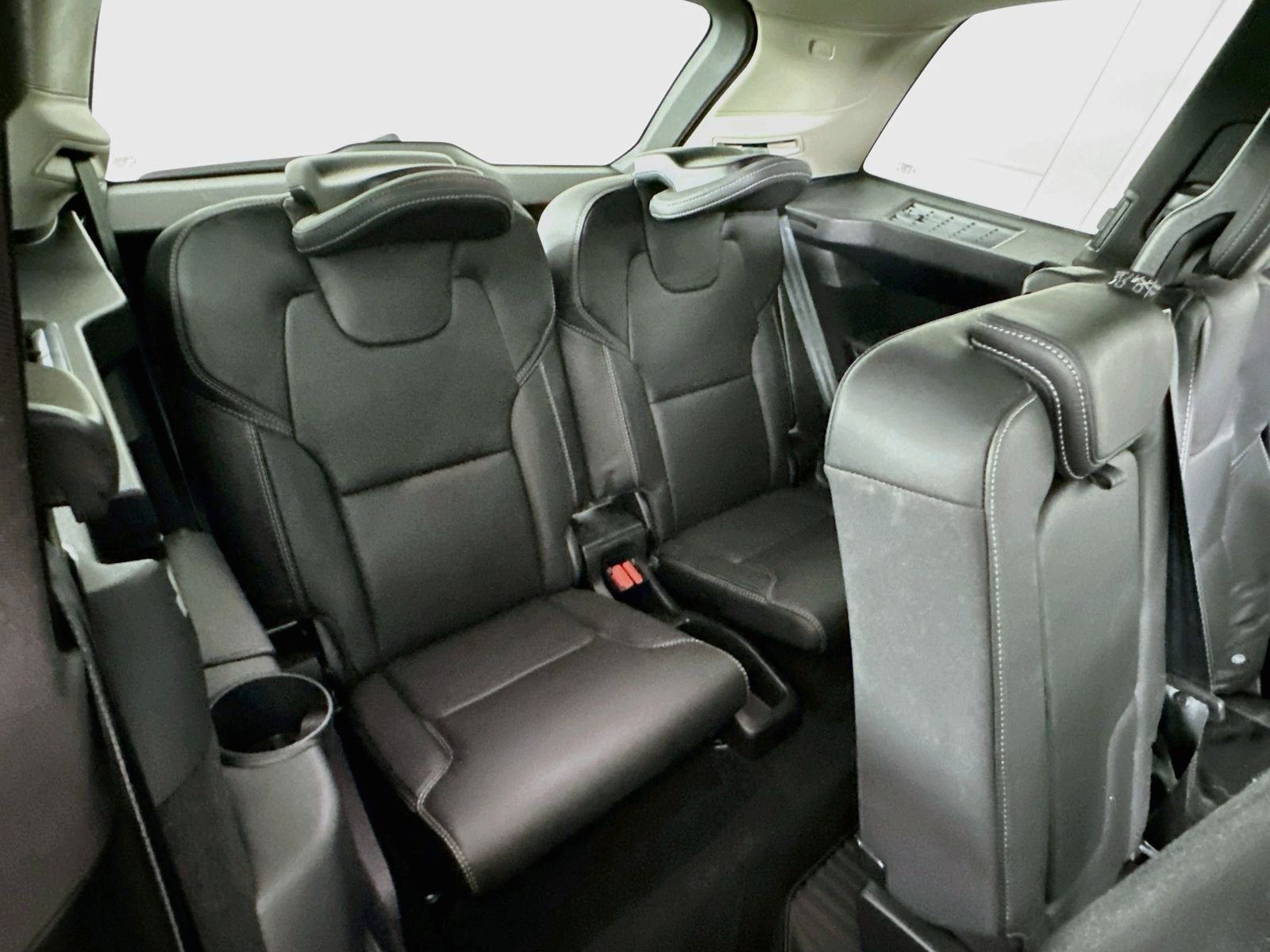 Used 2023 Silver Volvo Ultimate image 29