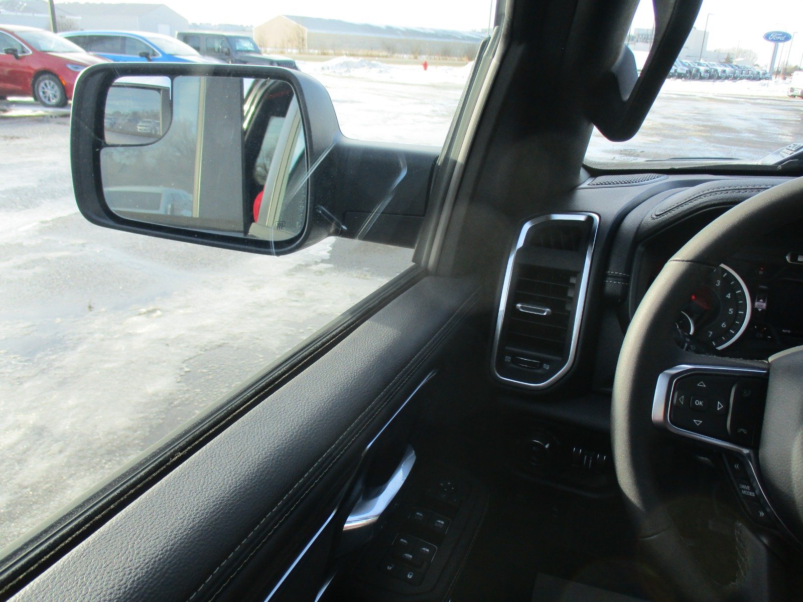 2026 RAM 1500 Laramie - Photo 15