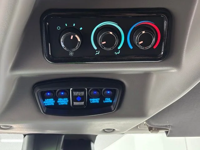 New 2026 Onyx Black GMC Explorer Limited SE image 36