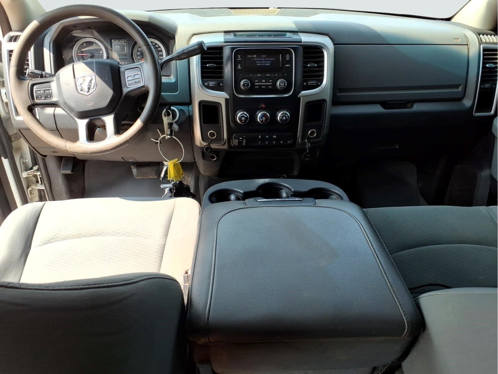 Used 2016 Bright White Clearcoat Ram SLT image 10
