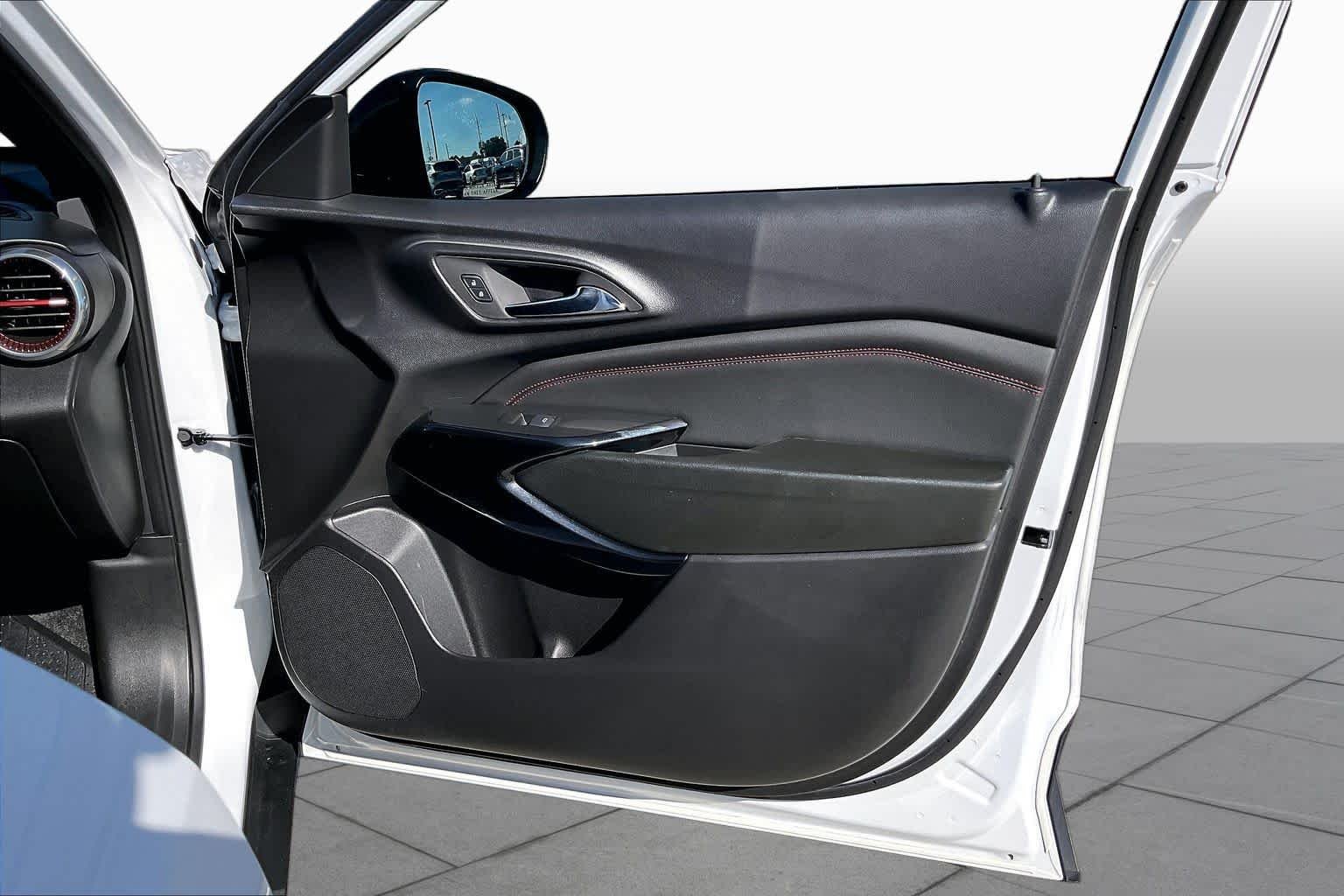 2026 Chevrolet Trax RS - Photo 22