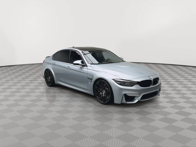 Used 2018  BMW CS image 31