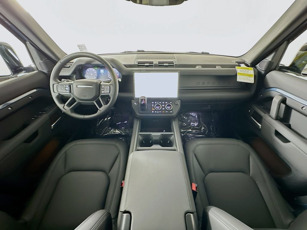 Used 2026 Tasman Blue Land Rover S image 24