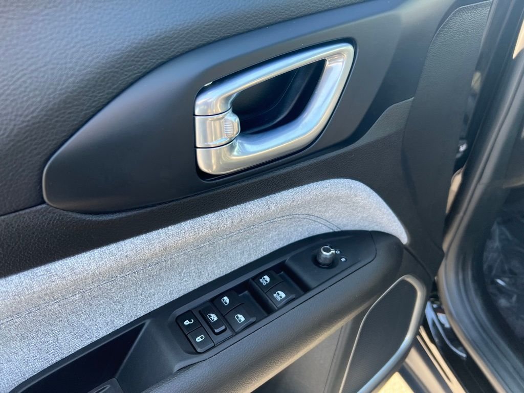 2024 Jeep Compass Latitude - Photo 13