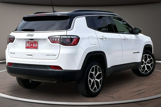 Used 2025 White Jeep Limited image 2