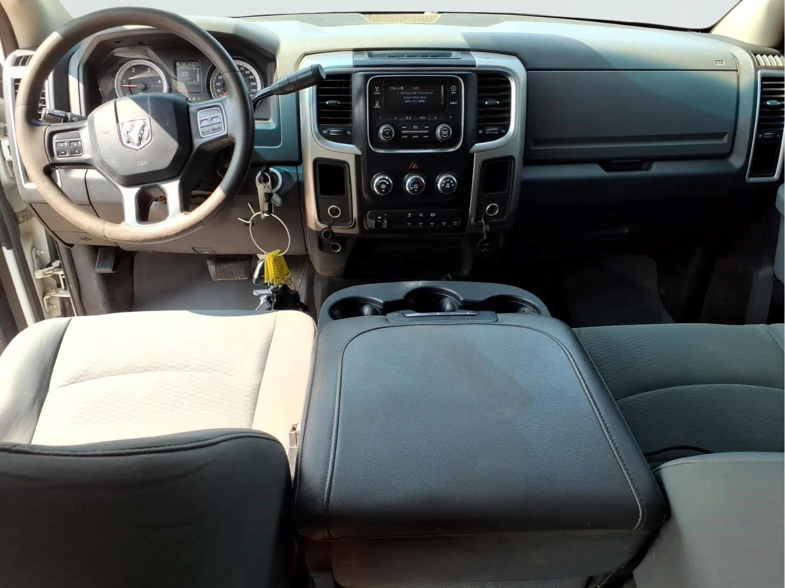 Used 2016 Bright White Clearcoat Ram SLT image 10