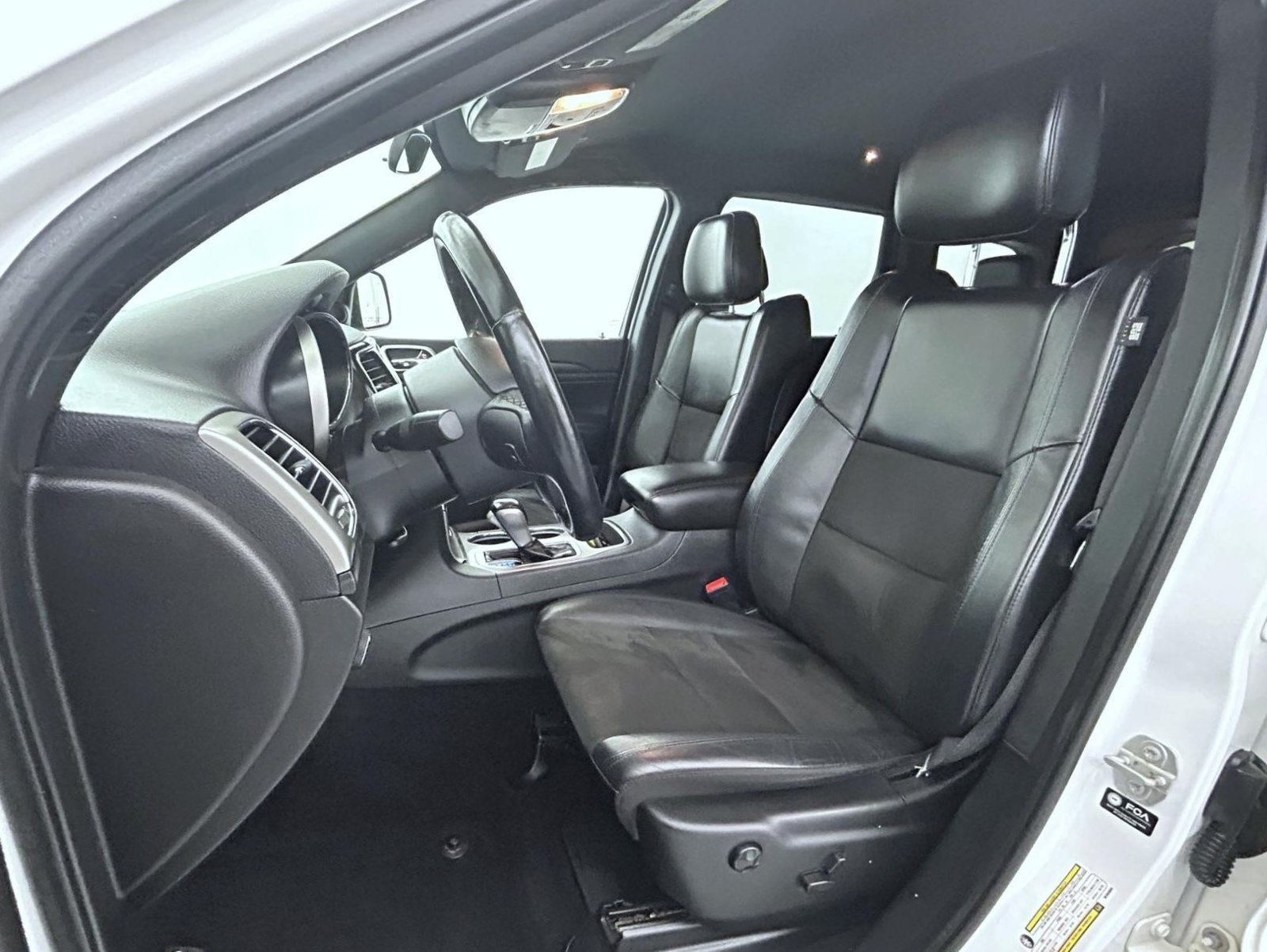 Used 2021 Bright White Clearcoat Jeep Laredo X image 10