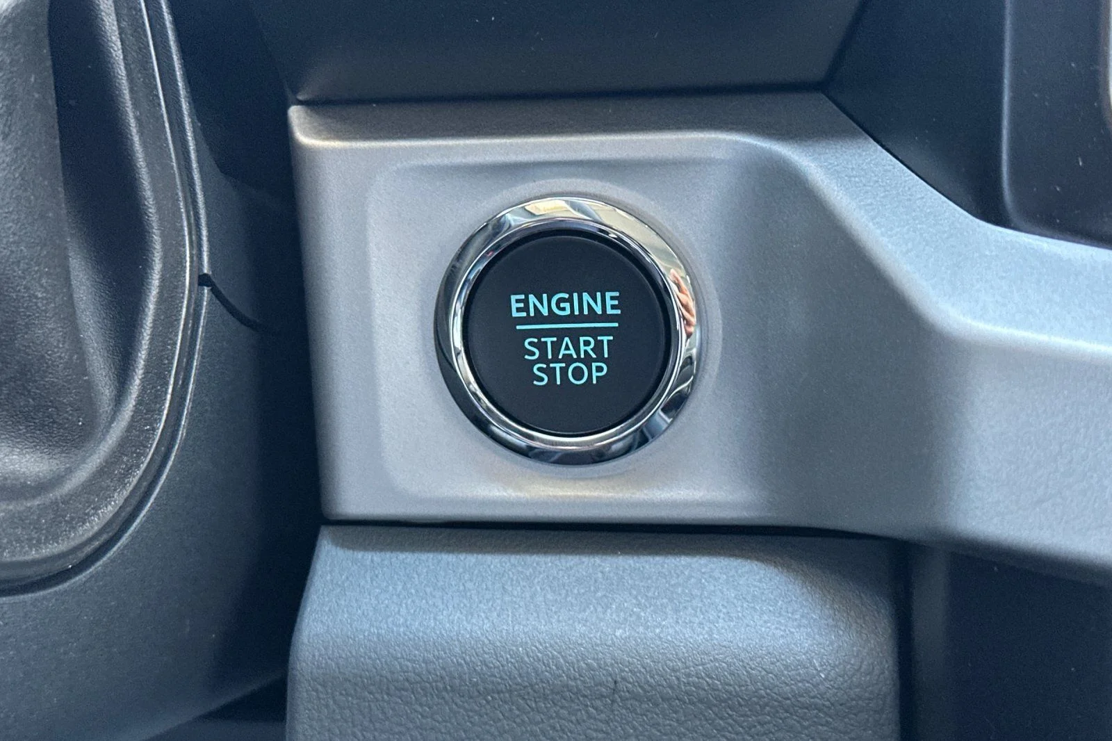 New 2026 Oxford White Ford F-350® XLT image 21