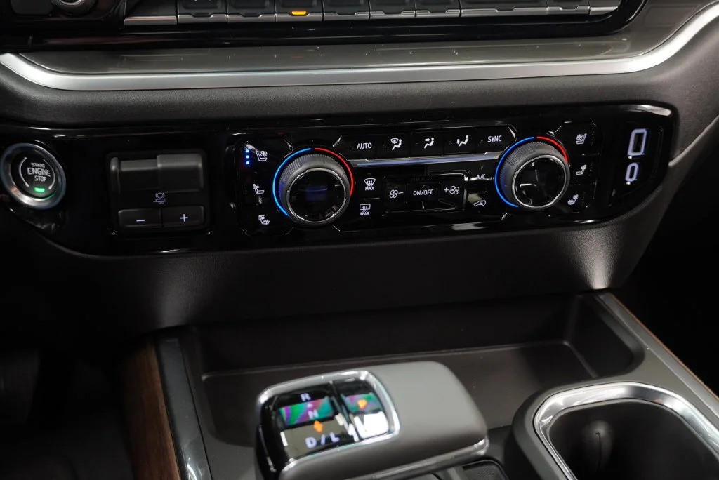 New 2026 Sterling Gray Metallic Chevrolet High Country image 18