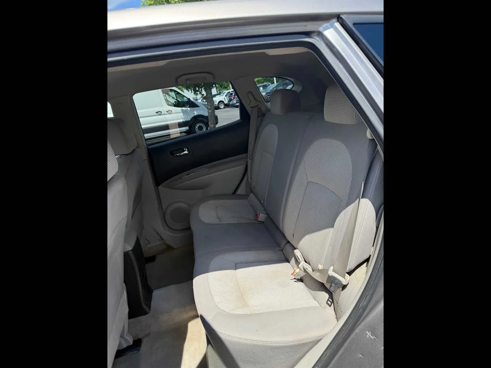 Used 2008 Silver Ice Metallic Nissan SL image 8