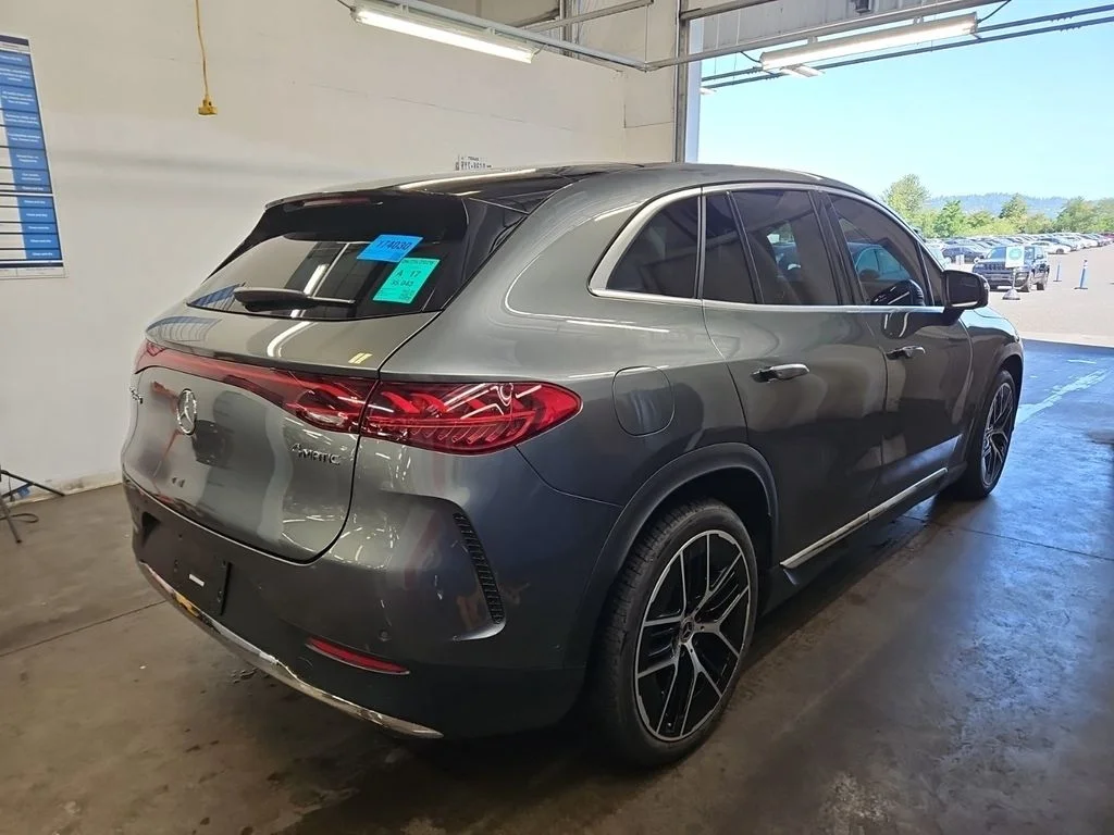 Used 2023 Gray Mercedes-Benz 350 SUV image 3