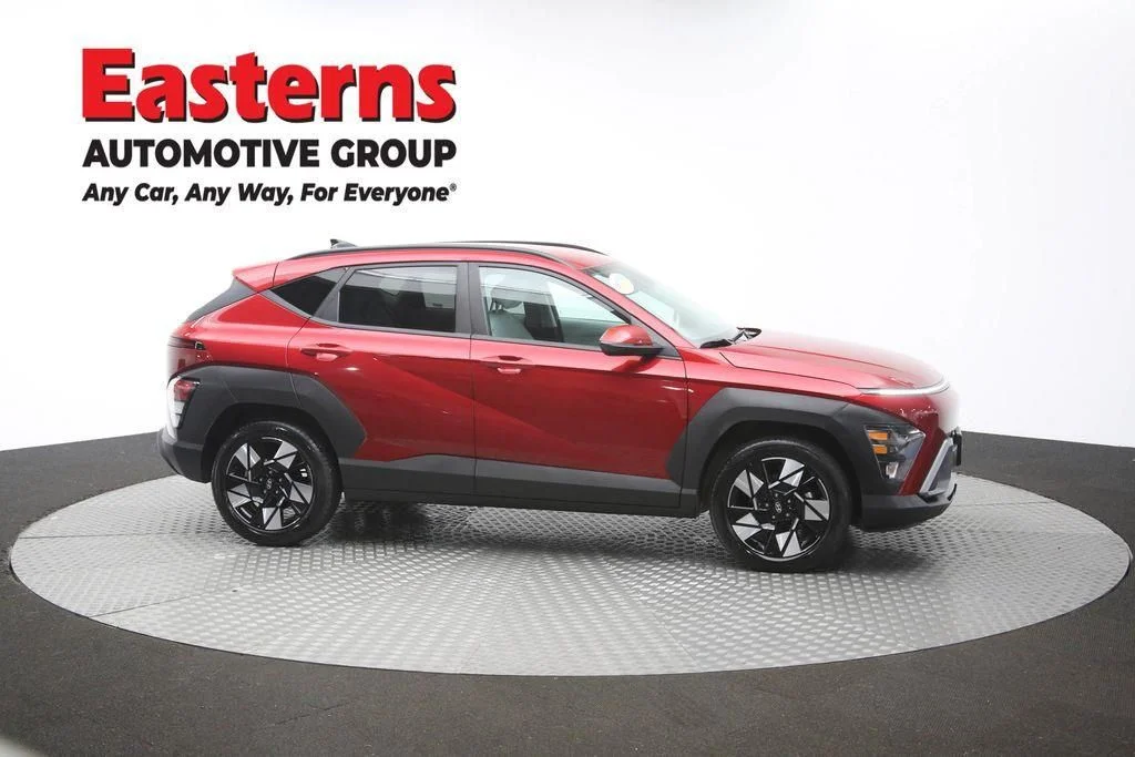 Used 2025 Red Hyundai SEL image 47