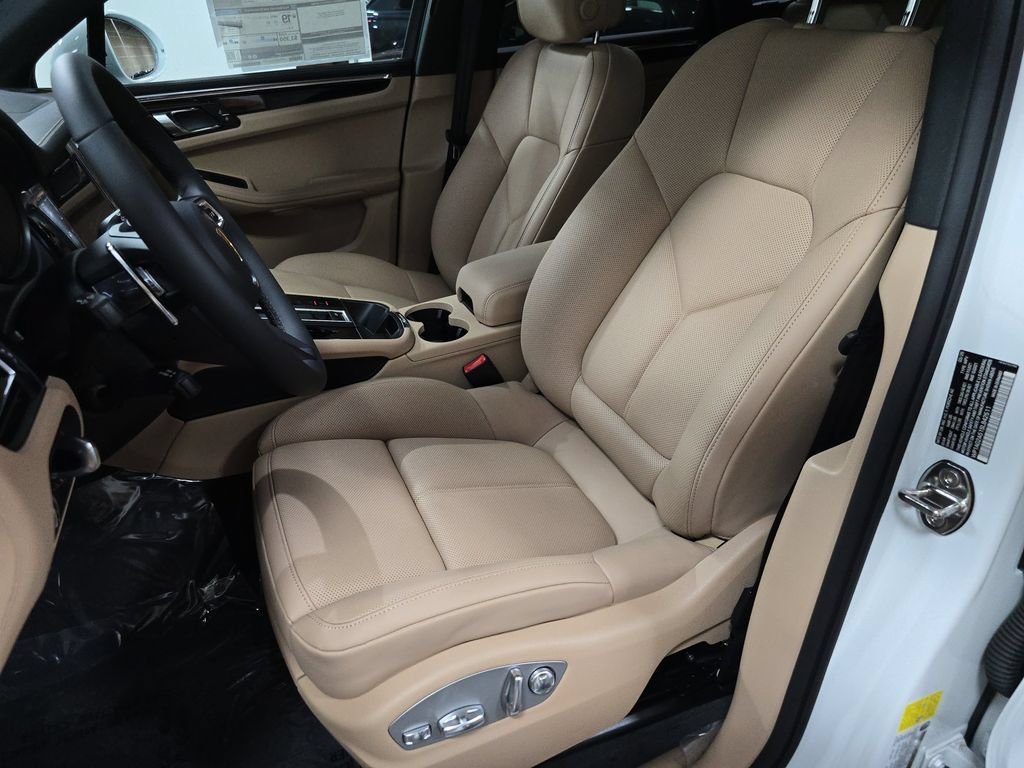 Used 2025 White Porsche S image 5