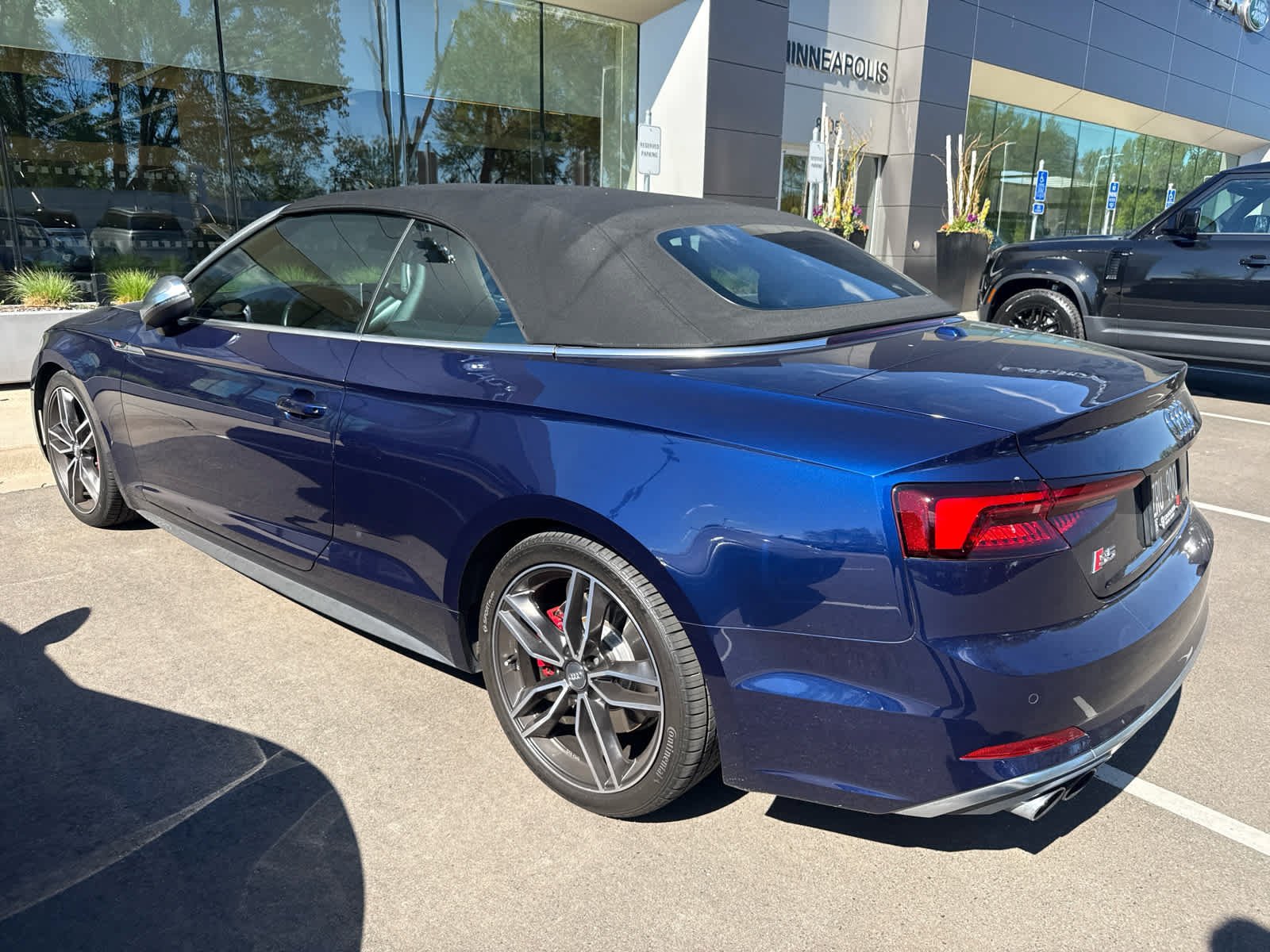 Used 2018 Audi S5 Cabriolet Premium Plus with VIN WAUY4GF56JN009824 for sale in Minneapolis, Minnesota