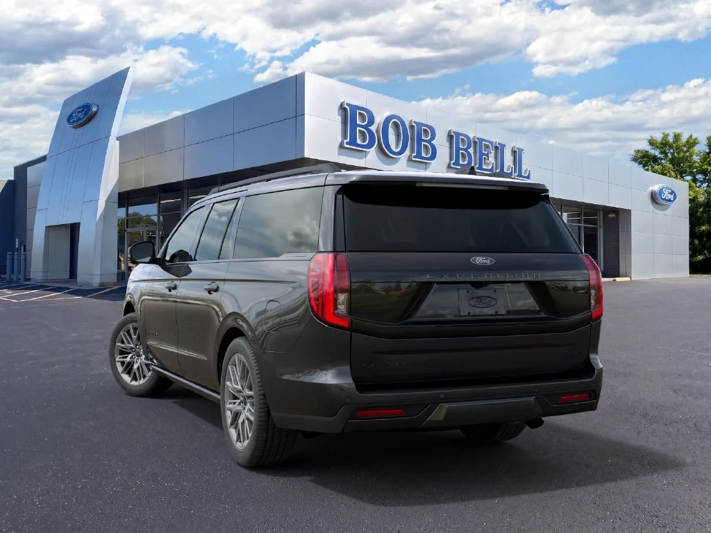 New 2027 Gray Ford Platinum image 8