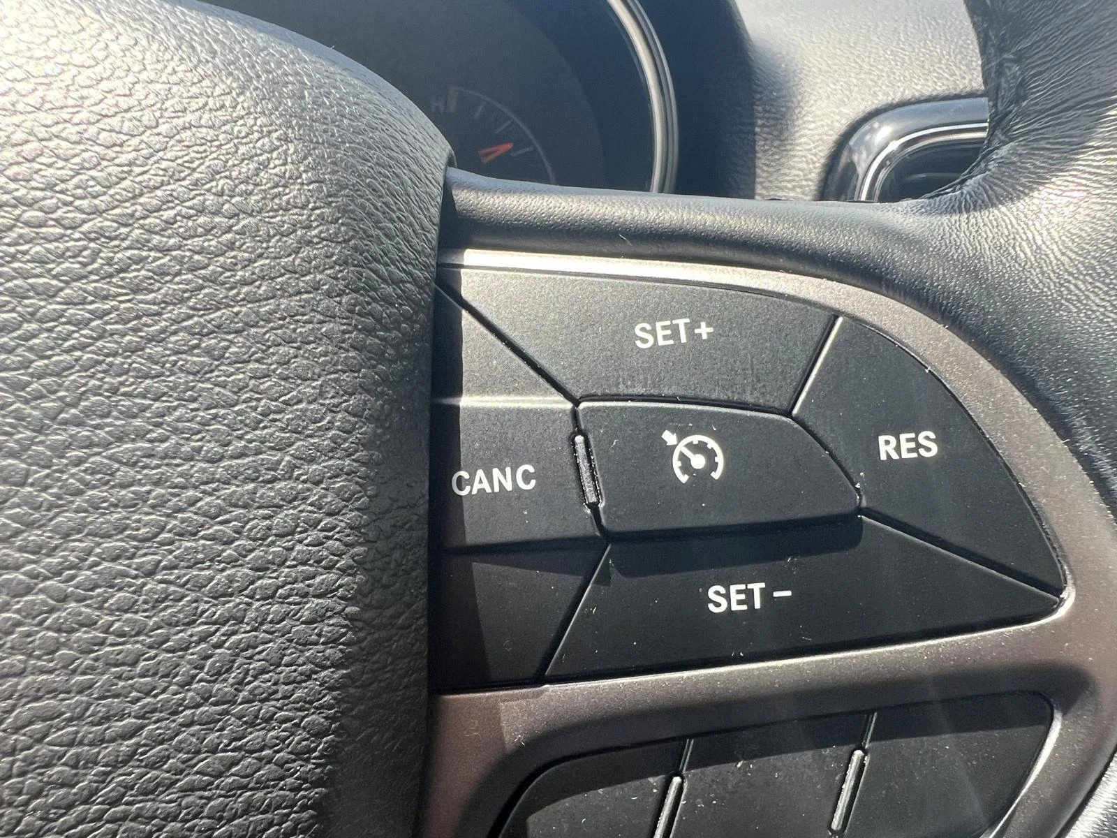 Used 2020 Granite Crystal Clearcoat Metallic Jeep Limited image 18