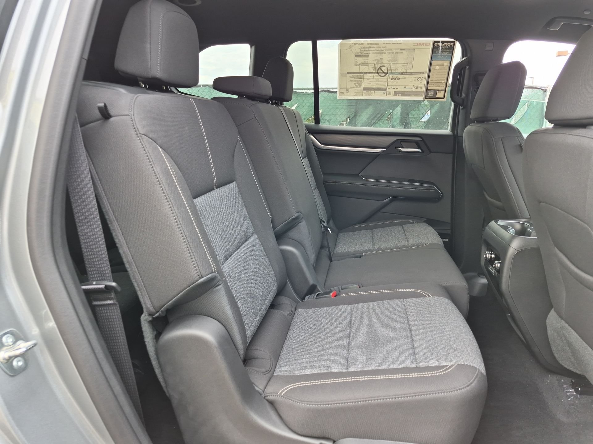 2025 GMC Acadia Elevation - Photo 27